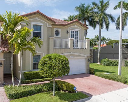 11366 Nw 74th Ter, Doral