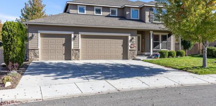 1807 S Irving Pl, Kennewick