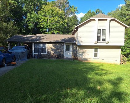 419 Blackwing Court, Fairburn