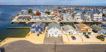 266 Ocean Bay Boulevard, Lavallette