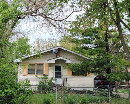 922 Solfisburg Avenue, Aurora