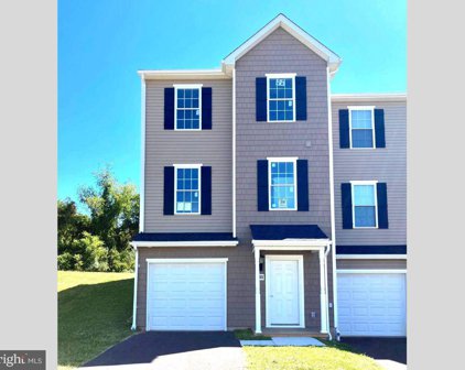 90 Holstein Dr Unit #38, Hanover