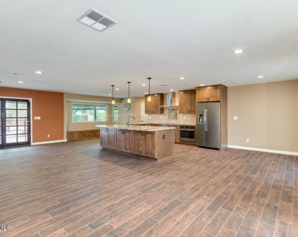 10038 N 58th Place, Paradise Valley