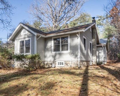 49 Anderson Ave, Middleboro