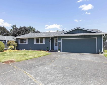 5220 Edgecrest SE Ct