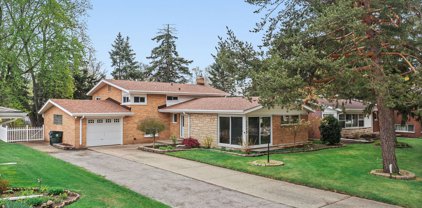 1215 E Euclid Avenue, Arlington Heights