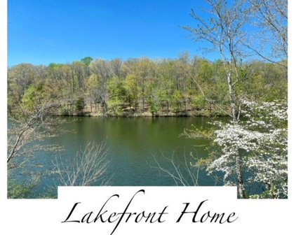 201 Setters Ln E, Tullahoma