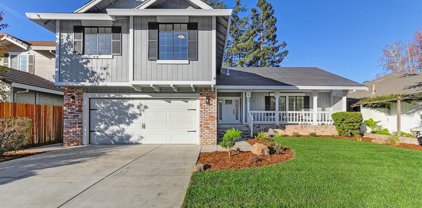 483 Pimentel Way, Sacramento