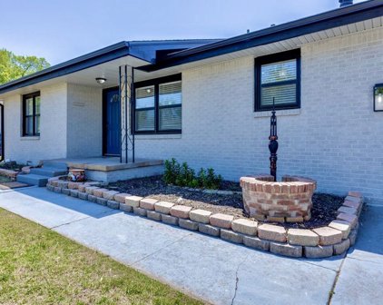 2136 Erin Place, The Village