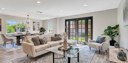 3816 S Dunsmuir Ave, Los Angeles