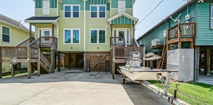 708 Kipp Avenue Unit B, Kemah