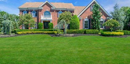 12 Silverleaf Way, Manalapan