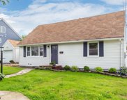 83 Hawthorne Ave, Hawthorne Boro image