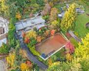 242 Onslow Place, West Vancouver image