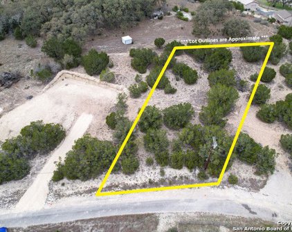 212 Silver Springs, Helotes