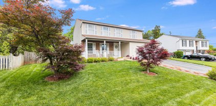 1322 Forty Oaks Dr, Herndon