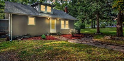 9005 W 49th Street, Merriam