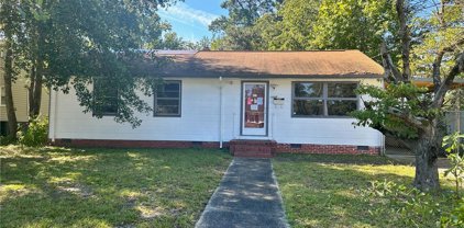 1002 E 13th Street, Lumberton
