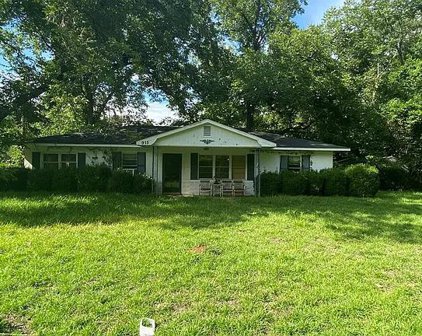 915 Cordele Road, Albany