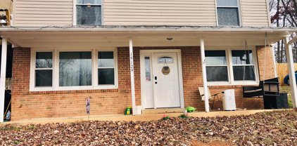19129 Windsor Rd, Triangle