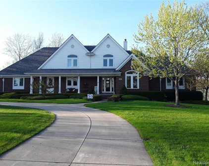 4897 18 1/2 MILE, Sterling Heights