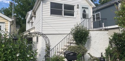 133 Beachview Avenue, Staten Island
