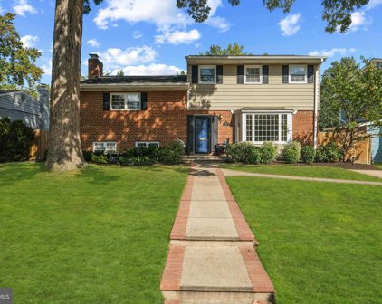 2907 Valley Dr, Alexandria