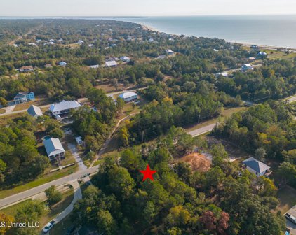 323 Terrace Avenue, Waveland