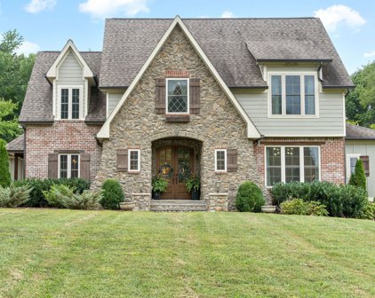 4930 Albright Rd, Clarksville
