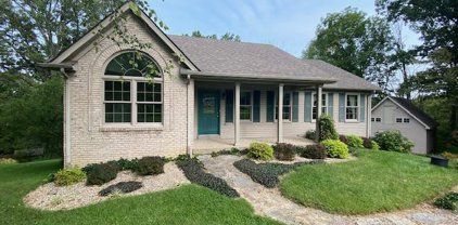 64 Hickory Woods Ct, Taylorsville