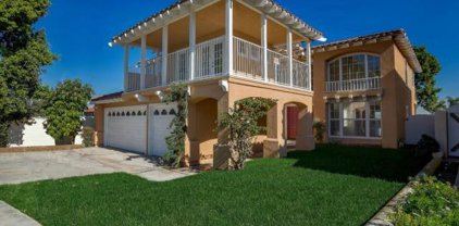 2174 Crescent Drive, Signal Hill