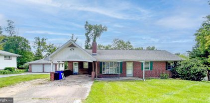 4810 Knoll Glen Dr, Ellicott City