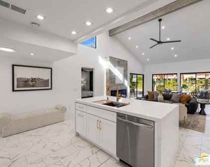 200 E Racquet Club Rd Unit 11, Palm Springs