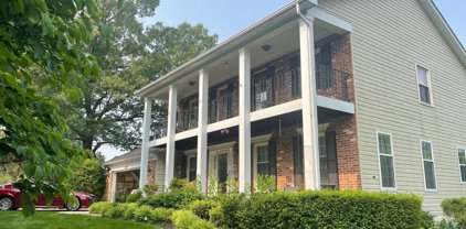 10030 Glencroft Ct, Vienna