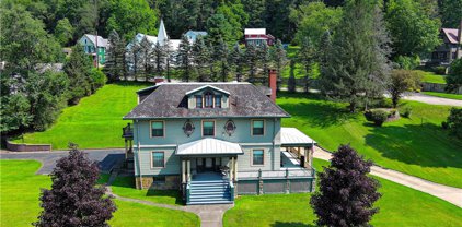 3 E Main  Street, Hamilton Township-700200