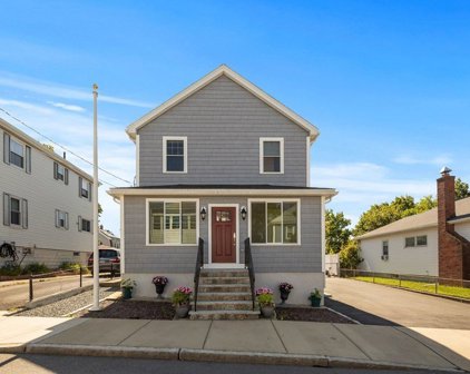 65 Windsor St, Everett