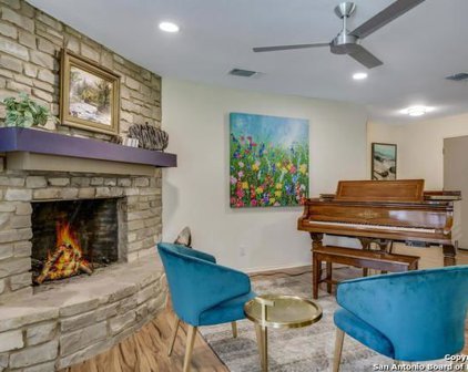 139 S Esser Rd, Boerne