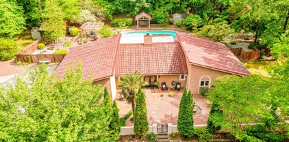 203 Camp Creek Trail, Peachtree City