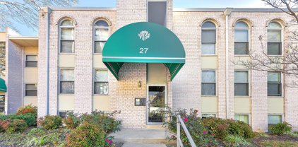 27 Canterbury Sq Unit #302, Alexandria