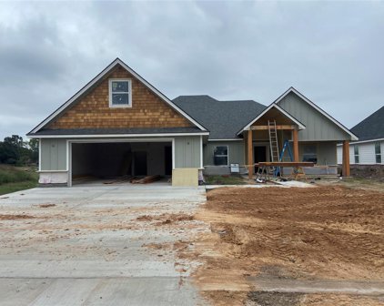 13 Greystone Court, Angleton