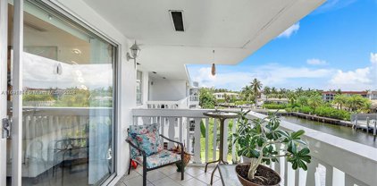 470 Paradise Isle Unit #308, Hallandale Beach