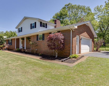 1117 Woodvale Dr, Gallatin