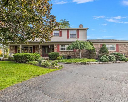 52625 BELLE POINTE, Shelby Twp