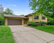 569 Woodhill Drive, Roseville image