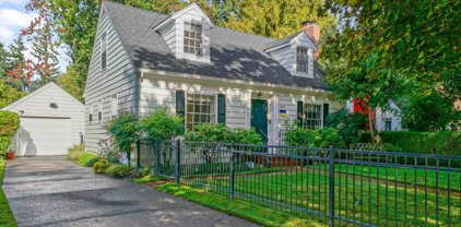 1075 21st ST NE, Salem