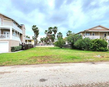 208 W Oleander St., South Padre Island