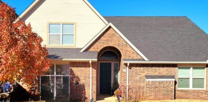 2633 Cedar Tree Road Unit #e, Oklahoma City