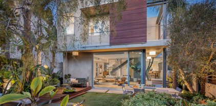 1517  Linden Ave, Venice