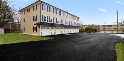 95 Farnum  Pike Unit 1, Smithfield