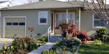 1724 York AVE, San Mateo